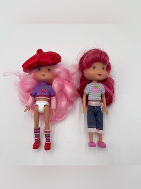 2006 Playmates Strawberry Shortcake & Crepe Suzette Doll Vintage